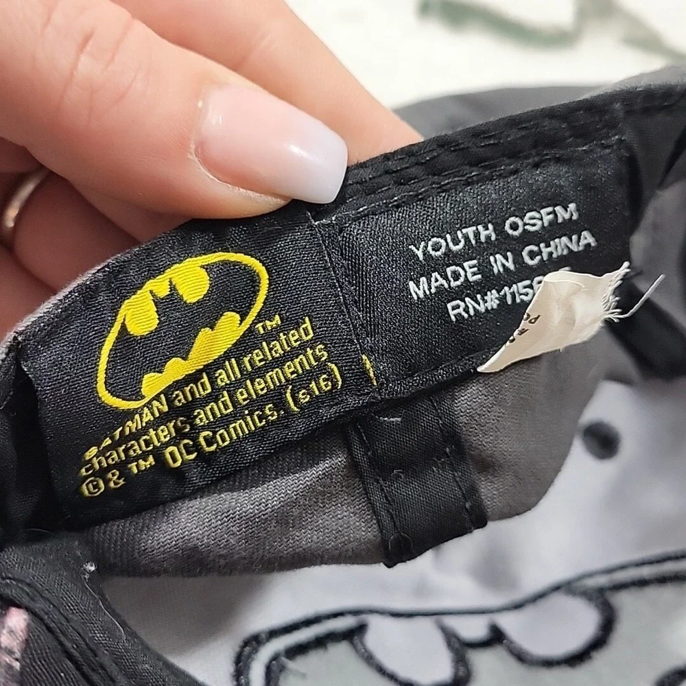 Batman Hat Bat Symbol‎ Logo Boys Youth OSFM SnapBack Baseball Cap DC Comics
